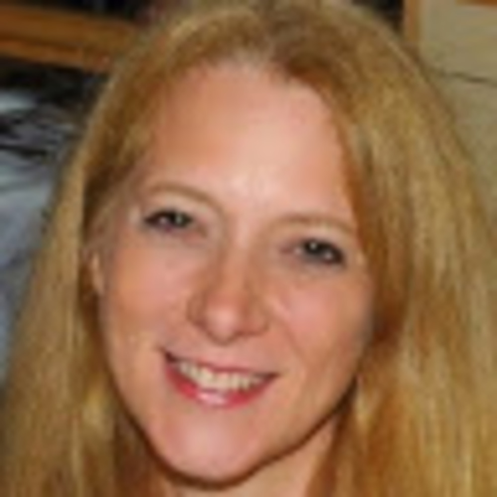 Meet your Posher, Rena